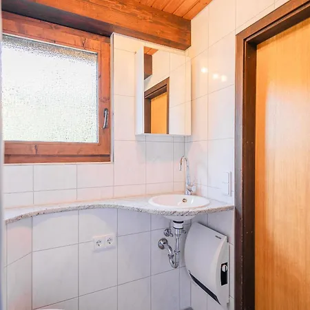 Ferienwohnpark Nurdachhaus Typ 8 Ndw 084 Holiday home Immenstaad am Bodensee
